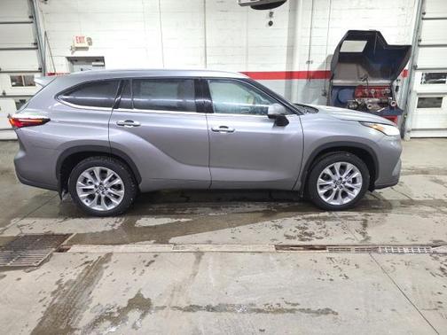 2026 Toyota Highlander Limited