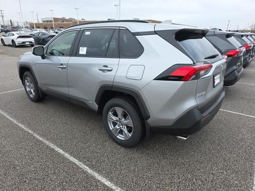 2025 Toyota RAV4 Hybrid XLE