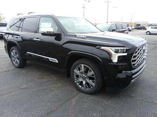 2025 Toyota Sequoia Base