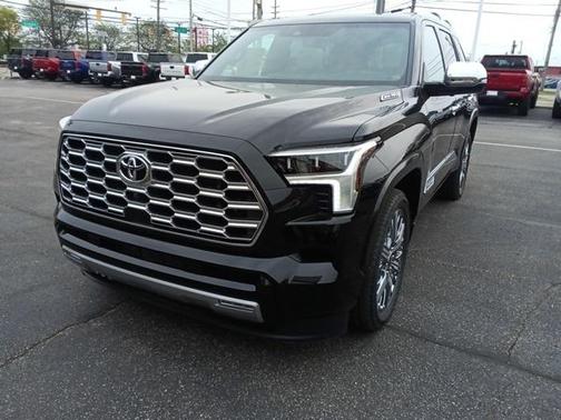 2025 Toyota Sequoia Base
