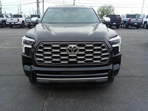 2025 Toyota Sequoia Base