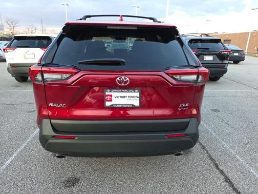 2025 Toyota RAV4 Hybrid XLE