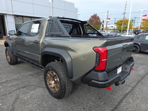 2025 Toyota Tacoma Hybrid Trailhunter