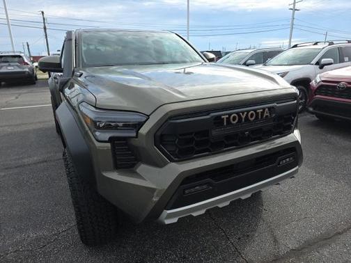 2025 Toyota Tacoma Hybrid Trailhunter