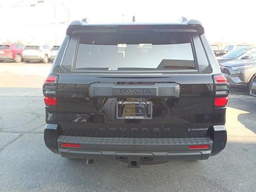 2025 Toyota 4Runner TRD Off Road