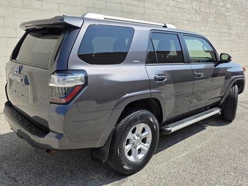 2017 Toyota 4Runner SR5 Premium