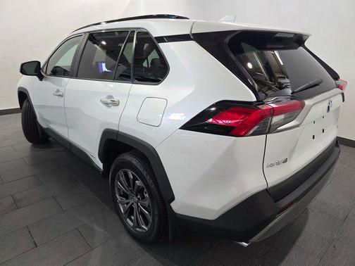 Wind Chill Pearl 2024 Toyota RAV4 Hybrid Limited