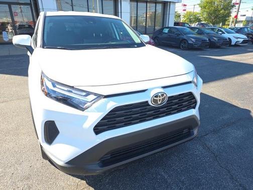 2025 Toyota RAV4 LE