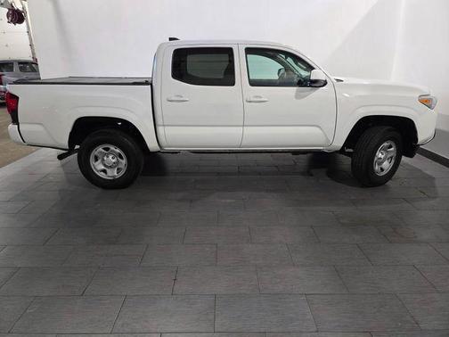 Ice Cap 2023 Toyota Tacoma SR