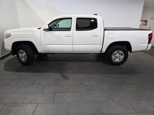 Ice Cap 2023 Toyota Tacoma SR