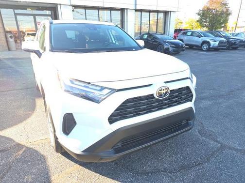 2025 Toyota RAV4 Hybrid LE