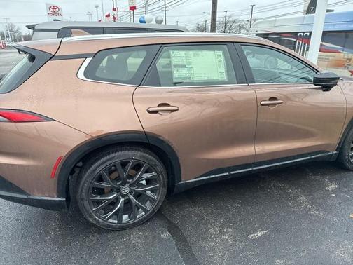 2025 Toyota Crown Signia Limited