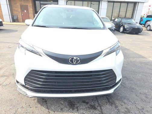 Wind Chill Prl 2026 Toyota Sienna XLE