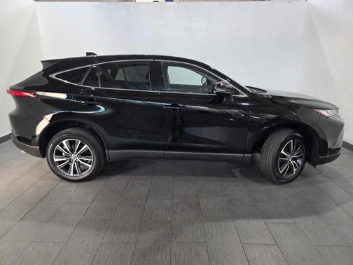 2023 Toyota Venza LE