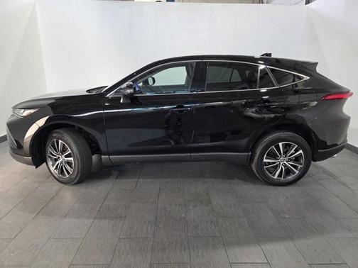 2023 Toyota Venza LE