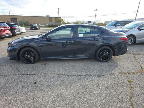 Underground 2026 Toyota Camry SE