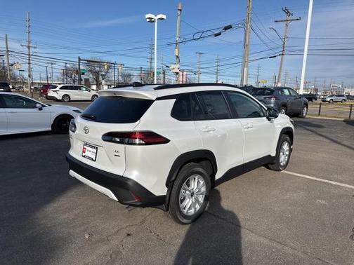 2026 Toyota Corolla Cross LE