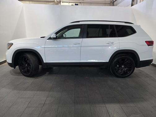 2022 Volkswagen Atlas 3.6L SE w/Technology