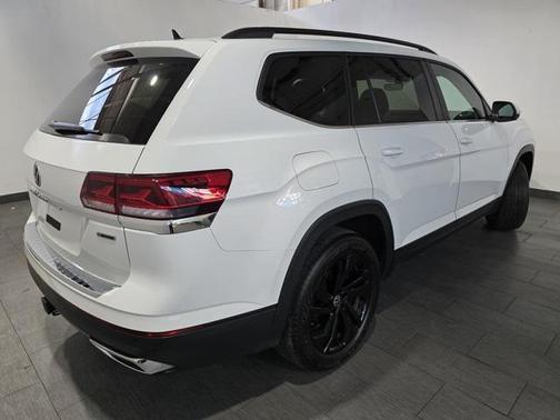 2022 Volkswagen Atlas 3.6L SE w/Technology