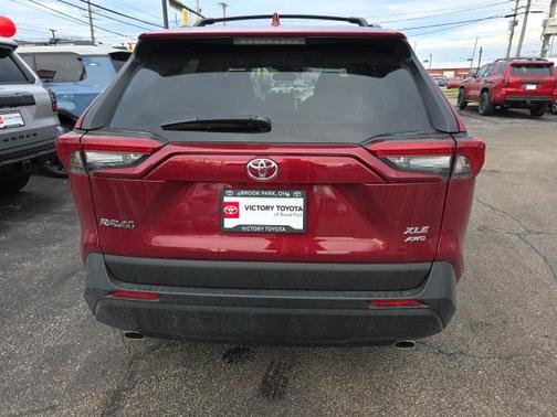 2025 Toyota RAV4 XLE