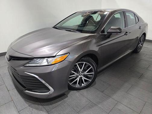 Predawn Gray Mica 2024 Toyota Camry XLE