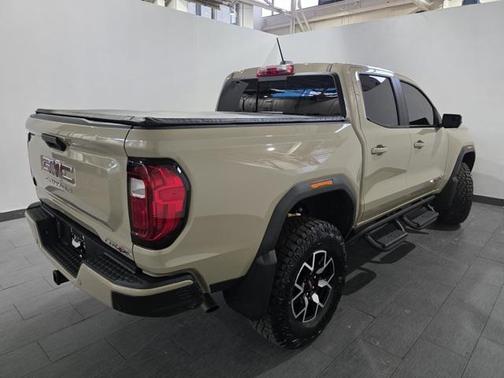 2024 GMC Canyon AT4X