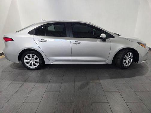 Classic Silver Metallic 2025 Toyota Corolla LE