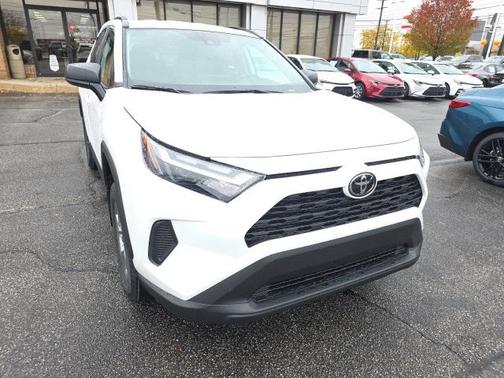 2025 Toyota RAV4 Hybrid LE