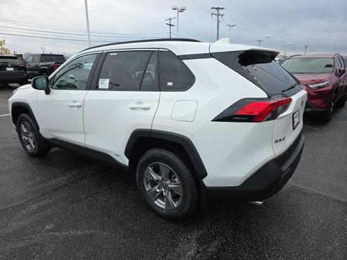 2025 Toyota RAV4 Hybrid LE