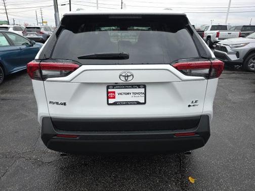 2025 Toyota RAV4 Hybrid LE