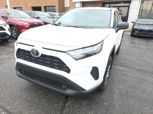 2025 Toyota RAV4 Hybrid LE