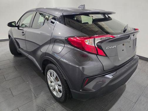Magnetic Gray Metallic 2021 Toyota C-HR LE