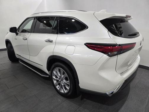 2021 Toyota Highlander Hybrid Limited