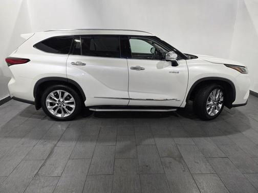 2021 Toyota Highlander Hybrid Limited