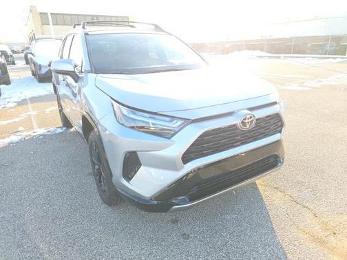 2025 Toyota RAV4 Hybrid SE