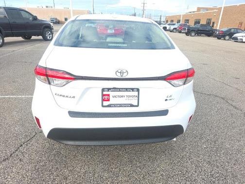 2026 Toyota Corolla Hybrid LE