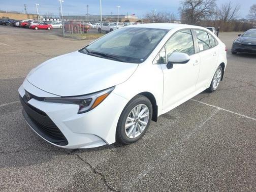 2026 Toyota Corolla Hybrid LE