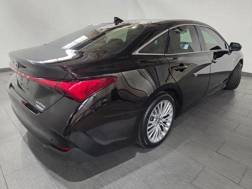2021 Toyota Avalon Hybrid Limited