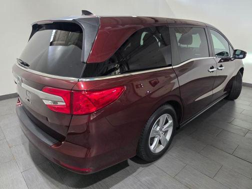 Deep Scarlet Pearl 2019 Honda Odyssey EX-L