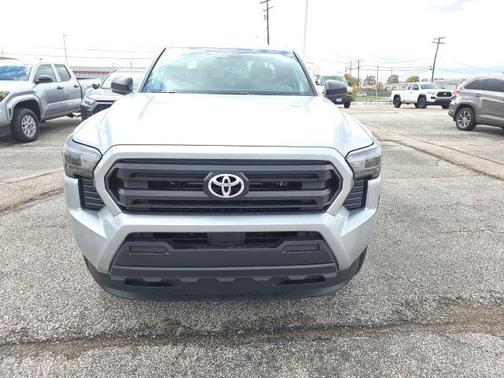 2025 Toyota Tacoma SR