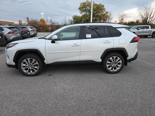 2025 Toyota RAV4 XLE Premium