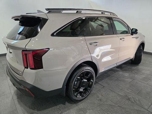 2025 Kia Sorento SX