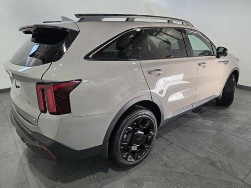 2025 Kia Sorento SX