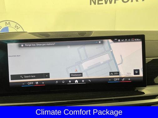 Black Sapphire Metallic 2025 BMW X7 xDrive40i