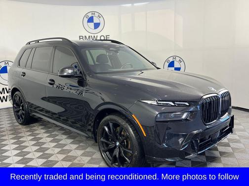 Black Sapphire Metallic 2025 BMW X7 xDrive40i
