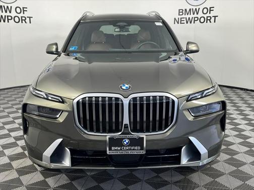 2025 BMW X7 xDrive40i
