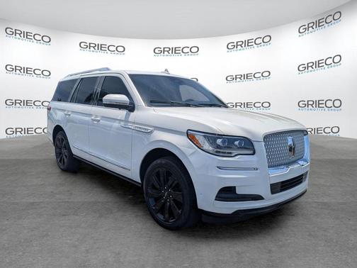 Pristine White Metallic Tri-Coat 2023 Lincoln Navigator Reserve