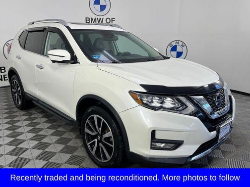 Pearl White Tricoat 2020 Nissan Rogue SL