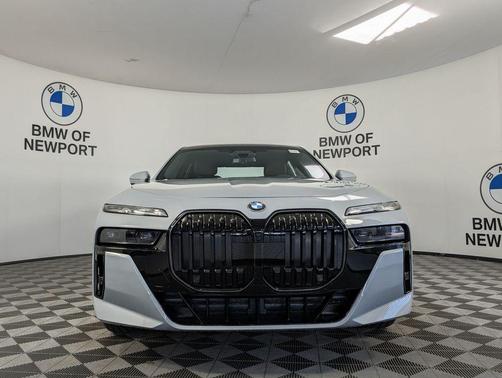 Brooklyn Grey Metallic 2026 BMW 760 760i xDrive