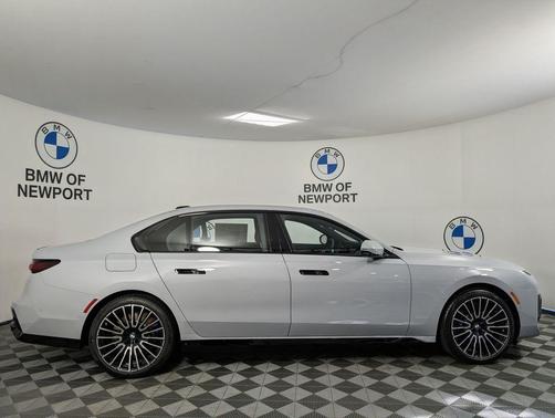 Brooklyn Grey Metallic 2026 BMW 760 760i xDrive